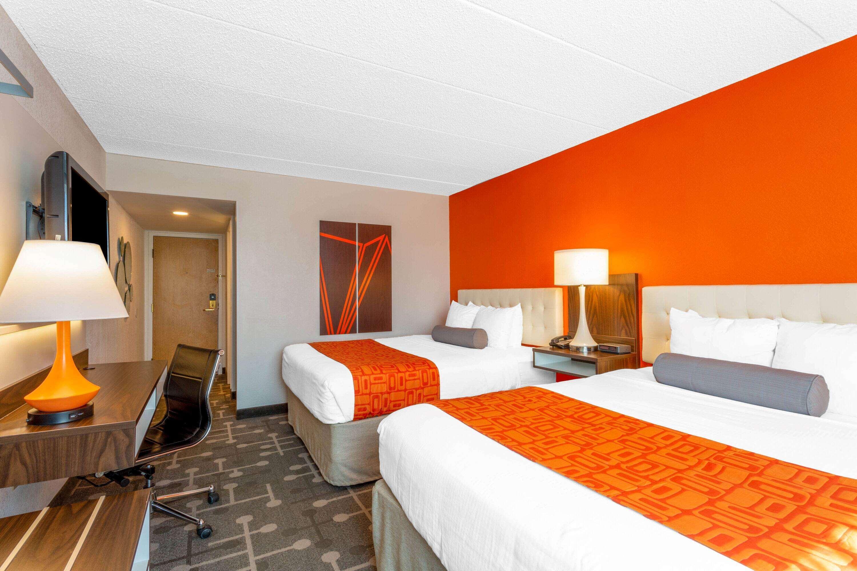Howard Johnson By Wyndham Portsmouth Exteriör bild